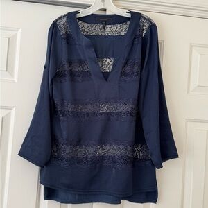 BCBGMaxAzria Navy Lace-Panel V-Neck Blouse, side slits, roll tab sleeves. Medium
